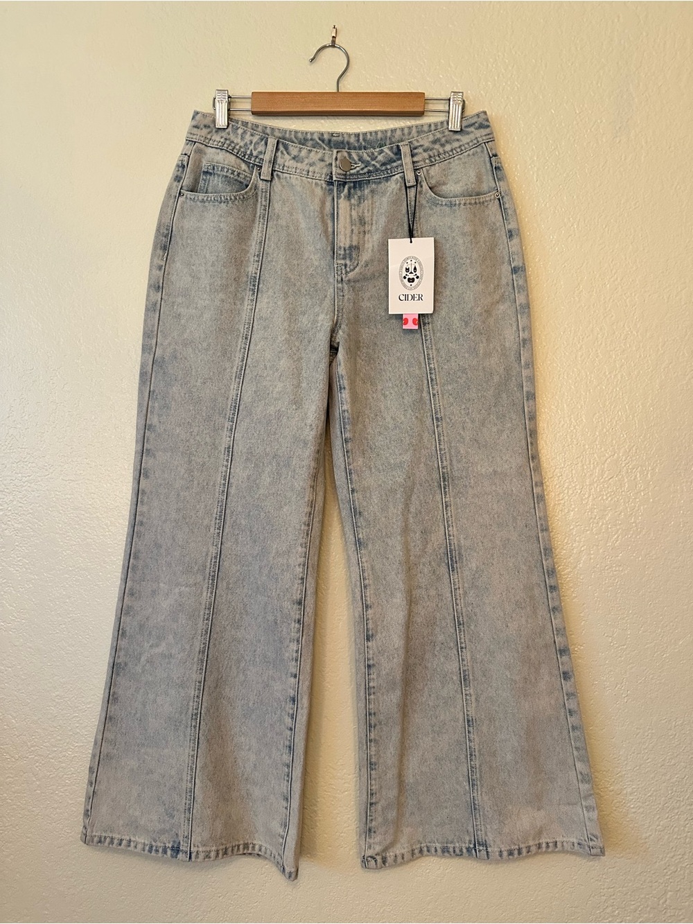 Cider Light Wash Wide-Leg Seamed Jeans